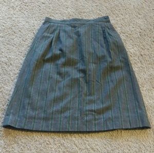 A Vintage Green Herringbone Pattern Wool Skirt